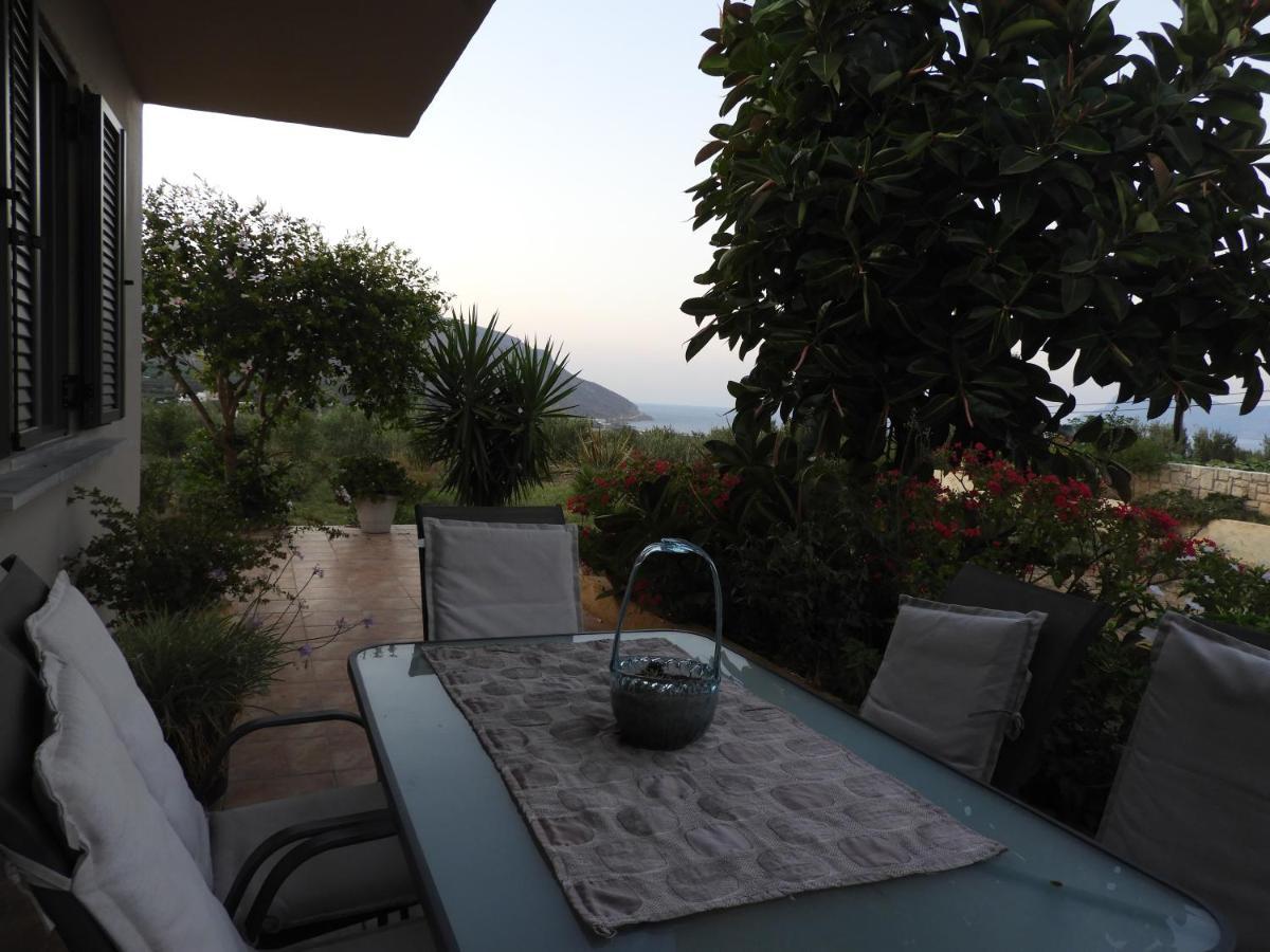 Chrissi's House With Garden And Sea View Zerviana * Kíssamos