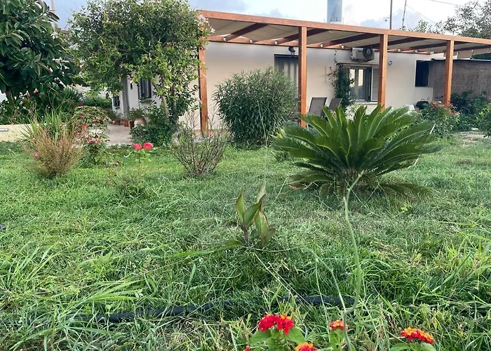 Chrissi\'S House With Garden And Sea View Zerviana