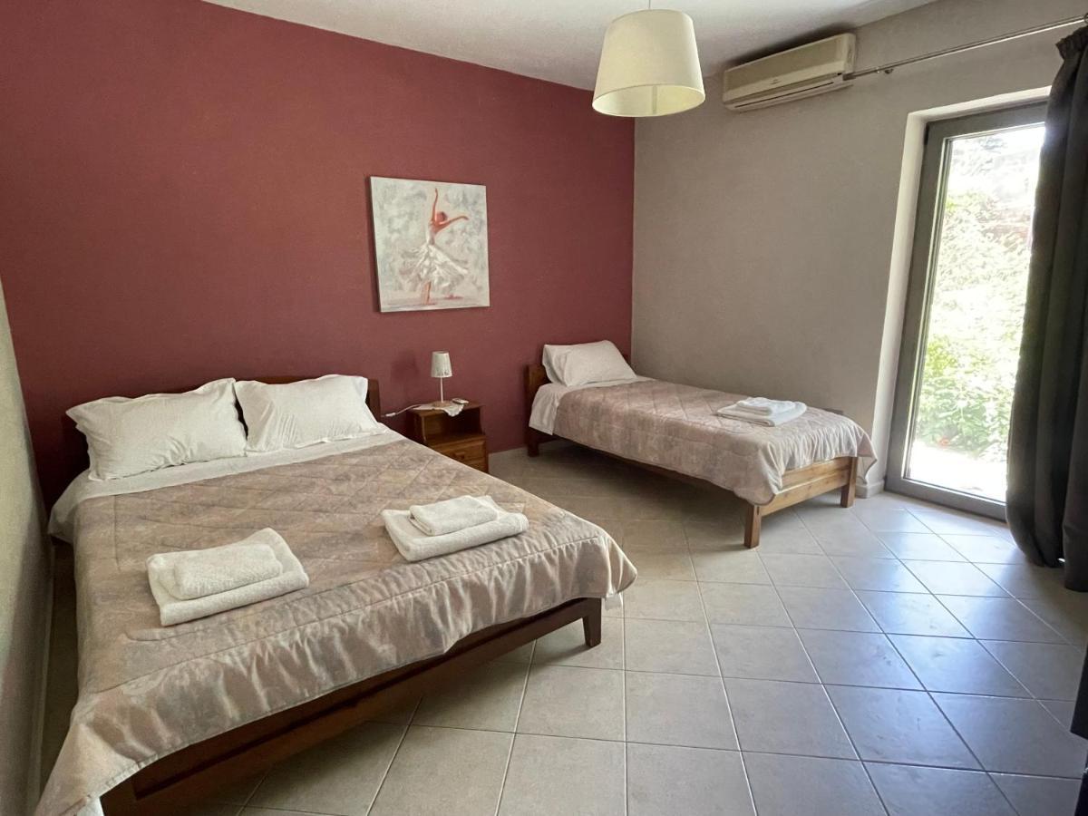 Holiday home Chrissi's House With Garden And Sea View Zerviana